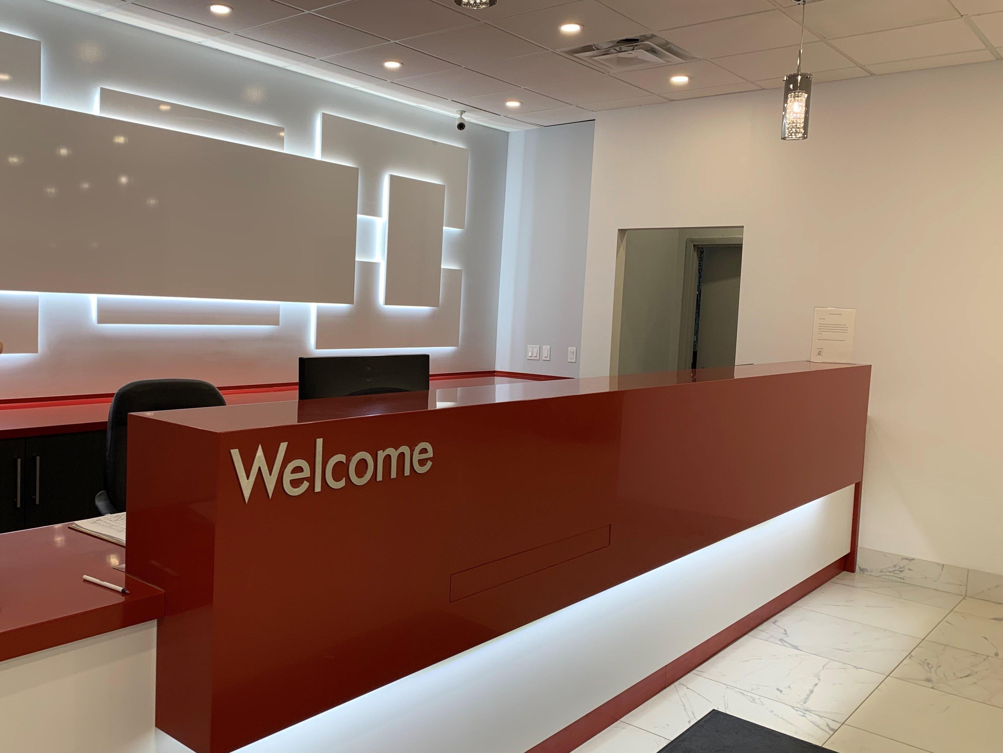 Emerald Hotel & Suites Calgary Airport 外观 照片