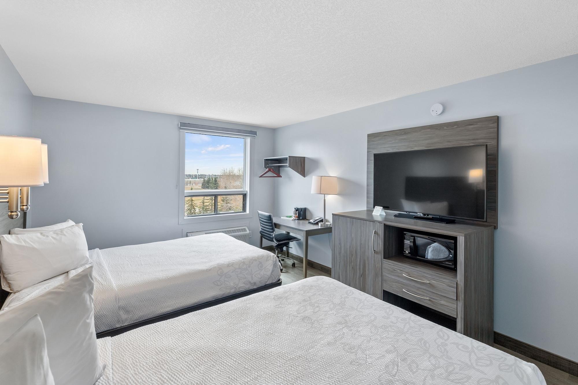 Emerald Hotel & Suites Calgary Airport 外观 照片