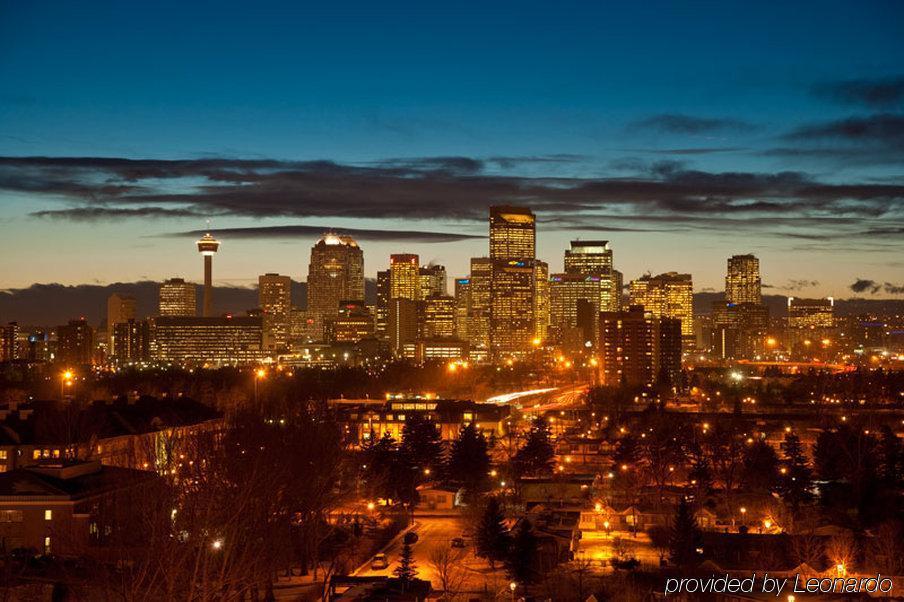 Emerald Hotel & Suites Calgary Airport 外观 照片